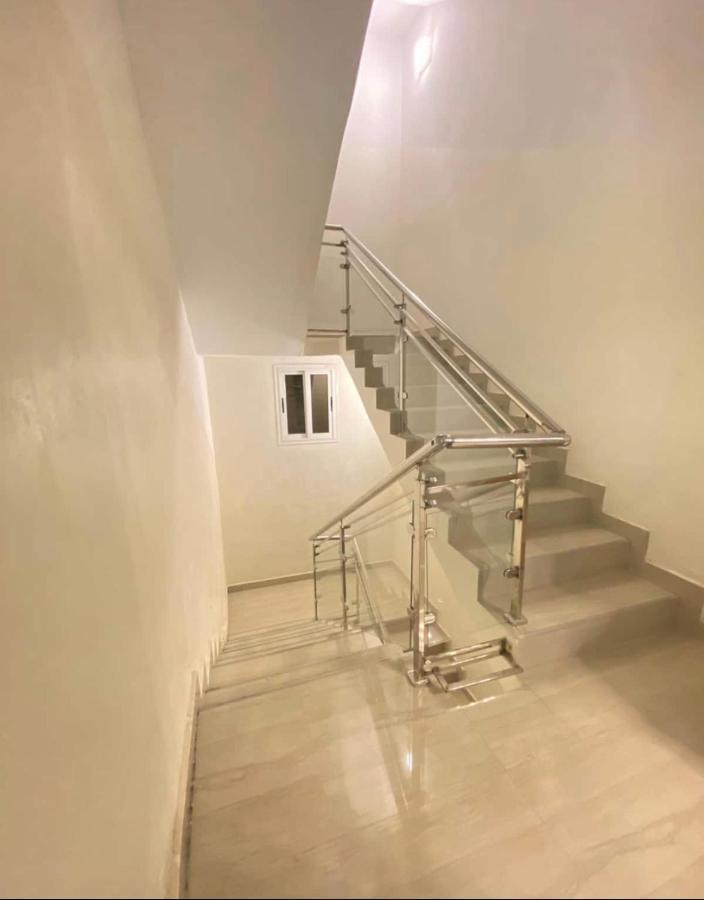 Appartement Haut Standing Idealement Situe A Dakar Buitenkant foto